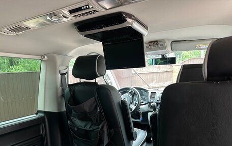 Volkswagen Caravelle T6 рестайлинг, 2018 год, 5 300 000 рублей, 11 фотография