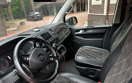 Volkswagen Caravelle T6 рестайлинг, 2018 год, 5 300 000 рублей, 14 фотография