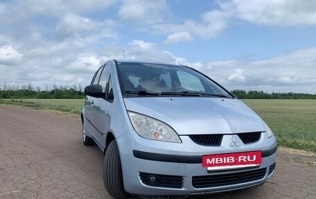Mitsubishi Colt VI рестайлинг, 2005 год, 420 000 рублей, 2 фотография