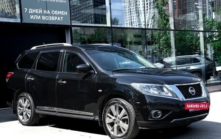 Nissan Pathfinder, 2015 год, 1 698 000 рублей, 3 фотография