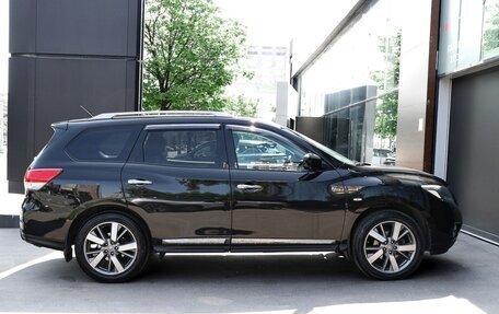 Nissan Pathfinder, 2015 год, 1 698 000 рублей, 4 фотография