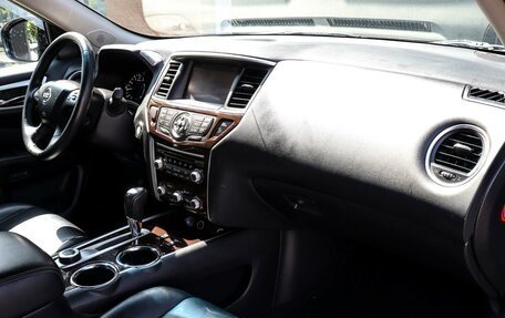 Nissan Pathfinder, 2015 год, 1 698 000 рублей, 9 фотография