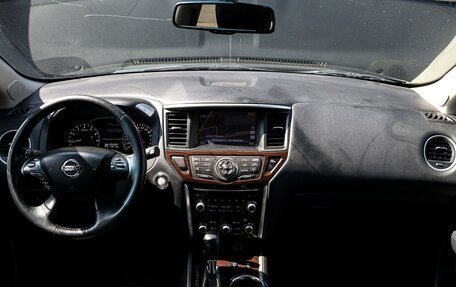 Nissan Pathfinder, 2015 год, 1 698 000 рублей, 11 фотография