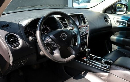 Nissan Pathfinder, 2015 год, 1 698 000 рублей, 14 фотография