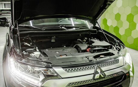 Mitsubishi Outlander III рестайлинг 3, 2019 год, 2 200 000 рублей, 22 фотография
