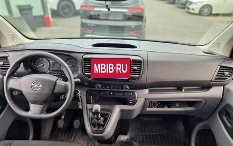 Opel Vivaro, 2021 год, 2 900 000 рублей, 9 фотография