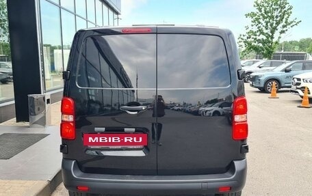 Opel Vivaro, 2021 год, 2 900 000 рублей, 7 фотография