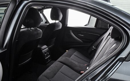 BMW 3 серия, 2018 год, 2 679 000 рублей, 11 фотография