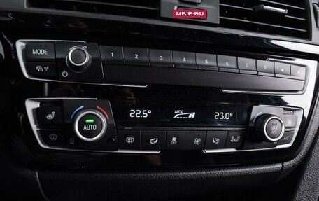 BMW 3 серия, 2018 год, 2 679 000 рублей, 14 фотография