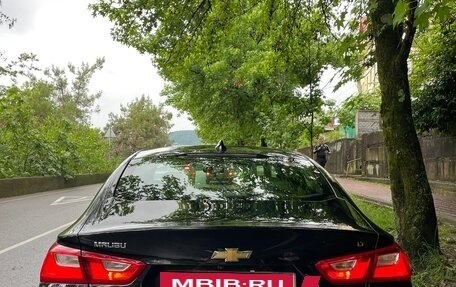 Chevrolet Malibu IX, 2017 год, 1 500 000 рублей, 4 фотография