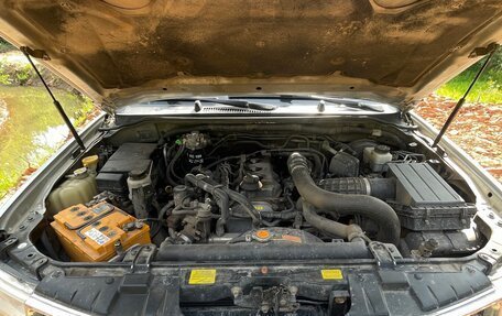 Nissan Pathfinder, 2005 год, 650 000 рублей, 10 фотография