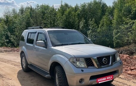 Nissan Pathfinder, 2005 год, 650 000 рублей, 3 фотография