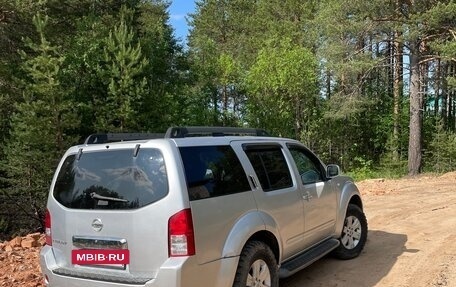 Nissan Pathfinder, 2005 год, 650 000 рублей, 4 фотография