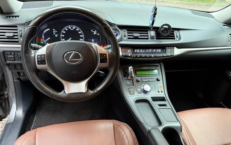 Lexus CT I рестайлинг, 2013 год, 1 530 000 рублей, 8 фотография