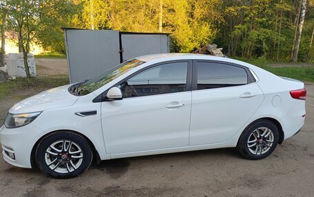 KIA Rio III рестайлинг, 2015 год, 1 040 000 рублей, 9 фотография