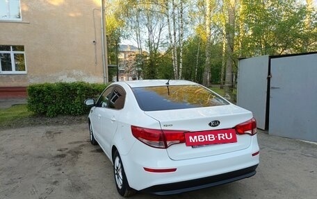 KIA Rio III рестайлинг, 2015 год, 1 040 000 рублей, 4 фотография