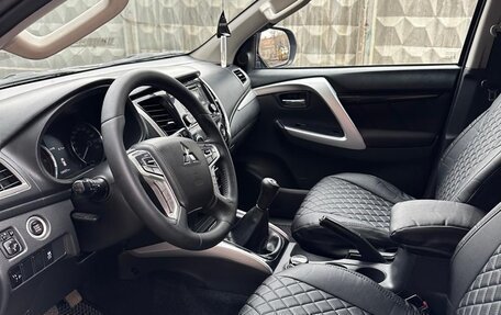 Mitsubishi Pajero Sport III рестайлинг, 2019 год, 2 750 000 рублей, 8 фотография