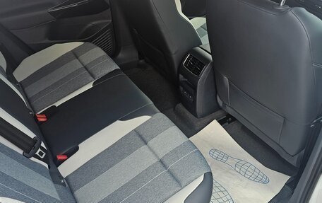 Volkswagen ID.4, 2022 год, 3 850 000 рублей, 6 фотография