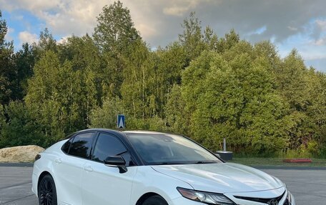 Toyota Camry, 2021 год, 3 850 000 рублей, 8 фотография