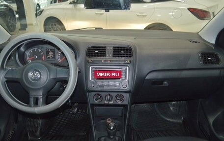 Volkswagen Polo VI (EU Market), 2014 год, 959 000 рублей, 24 фотография