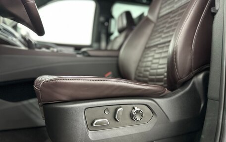 Cadillac Escalade V, 2022 год, 14 100 000 рублей, 10 фотография