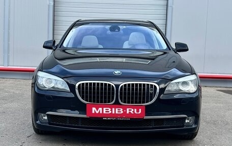 BMW 7 серия, 2010 год, 1 900 000 рублей, 2 фотография