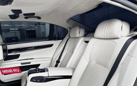 BMW 7 серия, 2010 год, 1 900 000 рублей, 21 фотография