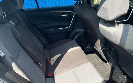 Toyota RAV4, 2019 год, 3 350 000 рублей, 20 фотография