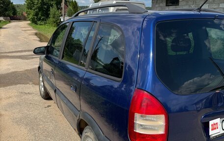 Opel Zafira A рестайлинг, 2003 год, 300 000 рублей, 2 фотография