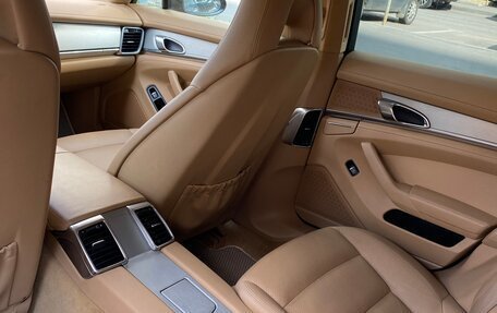 Porsche Panamera II рестайлинг, 2011 год, 2 200 000 рублей, 2 фотография