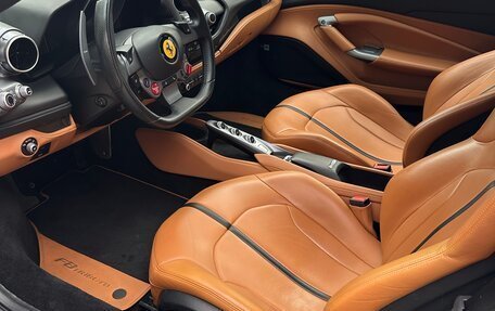 Ferrari F8, 2019 год, 26 500 000 рублей, 15 фотография