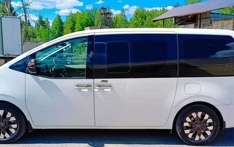 Hyundai Staria, 2022 год, 5 500 000 рублей, 5 фотография