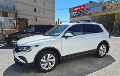 Volkswagen Tiguan II, 2021 год, 3 390 000 рублей, 1 фотография