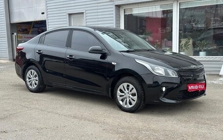KIA Rio III рестайлинг, 2017 год, 955 000 рублей, 1 фотография