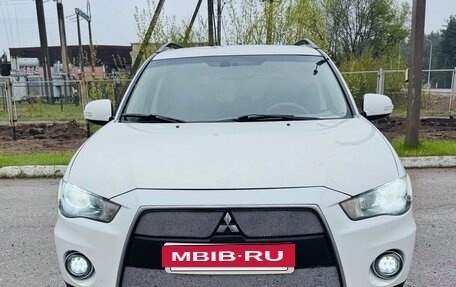 Mitsubishi Outlander III рестайлинг 3, 2010 год, 920 000 рублей, 9 фотография