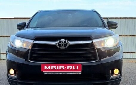 Toyota Highlander III, 2014 год, 2 640 000 рублей, 3 фотография