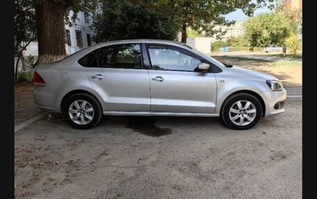 Volkswagen Polo VI (EU Market), 2013 год, 1 550 000 рублей, 3 фотография