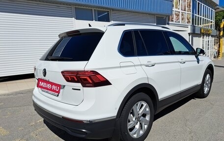 Volkswagen Tiguan II, 2021 год, 3 390 000 рублей, 4 фотография