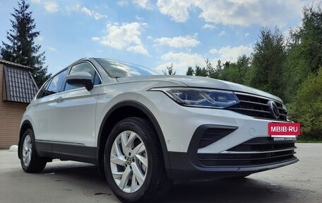 Volkswagen Tiguan II, 2021 год, 3 390 000 рублей, 7 фотография