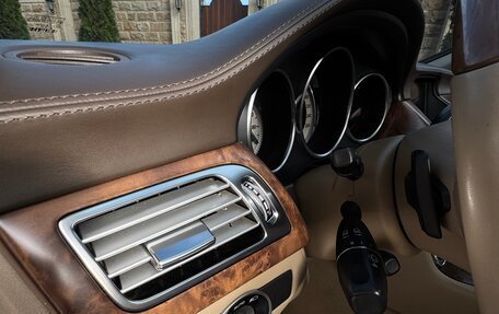 Mercedes-Benz CLS, 2012 год, 2 700 000 рублей, 11 фотография