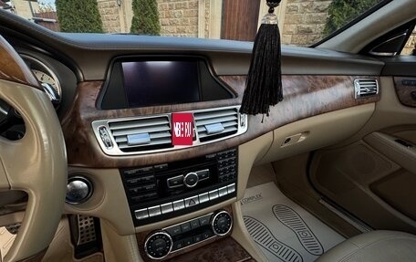 Mercedes-Benz CLS, 2012 год, 2 700 000 рублей, 12 фотография