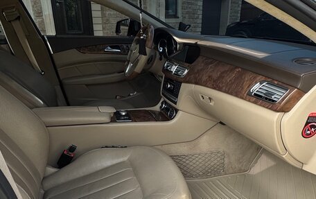 Mercedes-Benz CLS, 2012 год, 2 700 000 рублей, 14 фотография