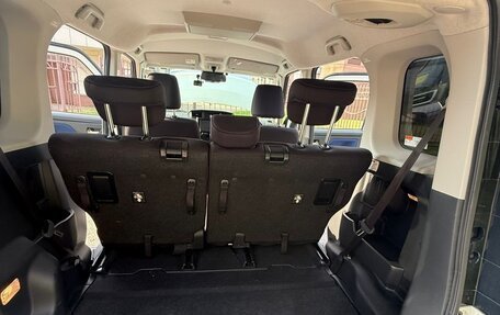 Toyota Roomy I, 2019 год, 1 630 000 рублей, 12 фотография