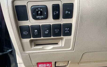 Toyota Land Cruiser 200, 2013 год, 3 950 000 рублей, 17 фотография