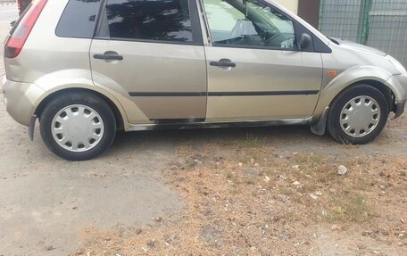 Ford Fiesta, 2003 год, 300 000 рублей, 5 фотография