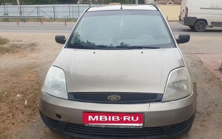 Ford Fiesta, 2003 год, 300 000 рублей, 2 фотография