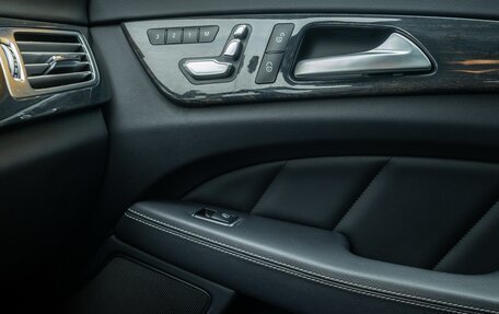 Mercedes-Benz CLS, 2017 год, 3 850 000 рублей, 15 фотография
