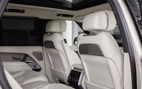 Land Rover Range Rover IV рестайлинг, 2025 год, 23 300 000 рублей, 13 фотография