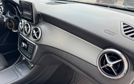 Mercedes-Benz GLA, 2014 год, 1 830 000 рублей, 14 фотография