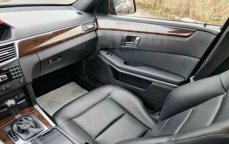 Mercedes-Benz E-Класс, 2011 год, 1 650 000 рублей, 7 фотография